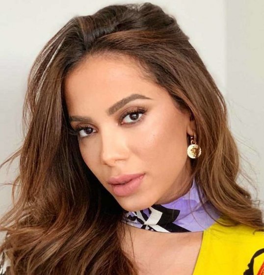 'Sou topa tudo: homem, mulher, travesti', dispara Anitta