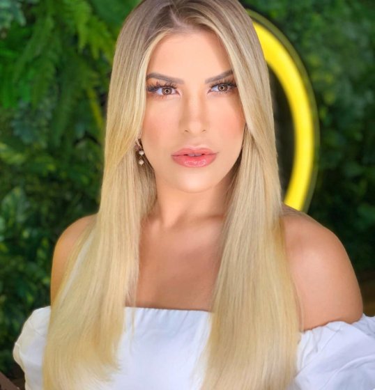 Léo Santana comenta em enquete sobre Lore Improta Léo Santana comenta em enquete sobre Lore Improta