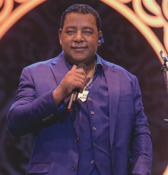 Raça Negra volta a Salvador para lançar novo DVD Raça Negra volta a Salvador para lançar novo DVD