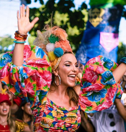 Em clima de Carnaval, Ivete lança nova música 