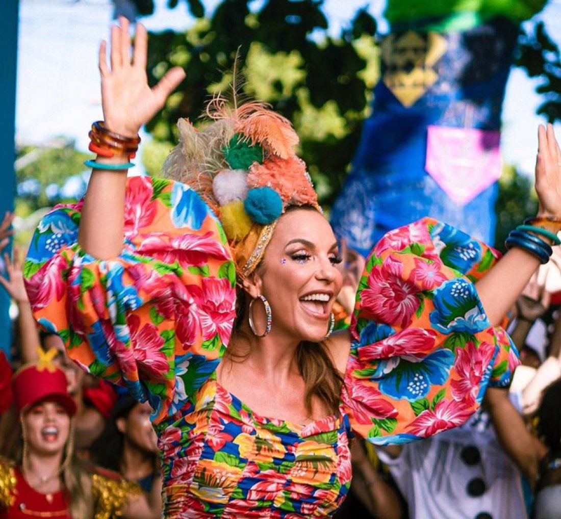 Em clima de Carnaval, Ivete lança nova música [Em clima de Carnaval, Ivete lança nova música
