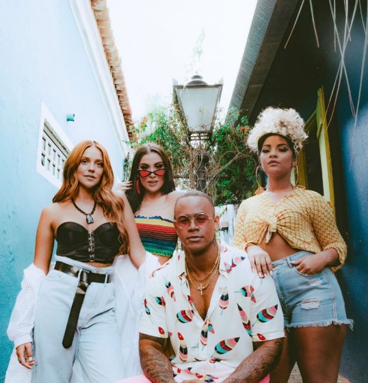 Léo Santana lança o clipe ‘Crush Blogueirinha’ Assista agora Léo Santana lança o clipe ‘Crush Blogueirinha’ Assista agora