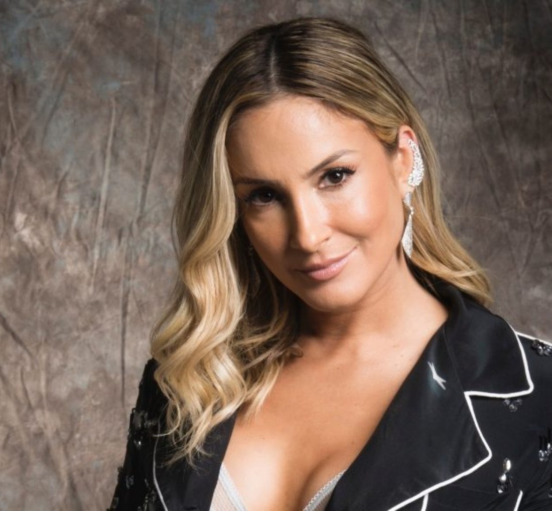 [Claudia Leitte posta foto sem make: 