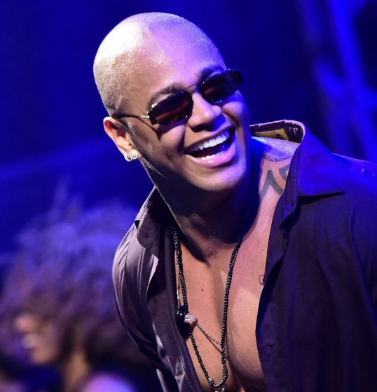 Saiba a maratona de shows de Léo Santana no carnaval Saiba a maratona de shows de Léo Santana no carnaval