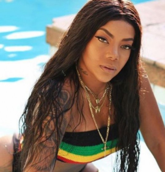 Ludmilla faz versão da música Ludmilla faz versão da música