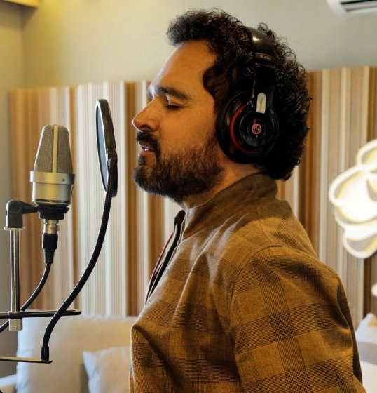 Luciano, dupla de Zezé di Camargo, lançará álbum solo gospel Luciano, dupla de Zezé di Camargo, lançará álbum solo gospel