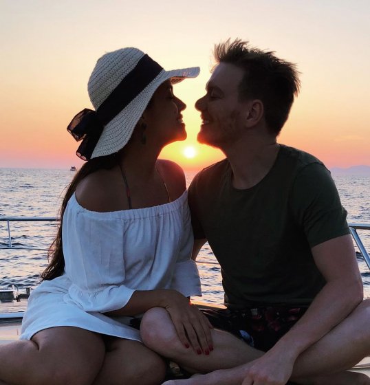 Thais Fersoza responde comentário que falava sobre sua relação com Michel Teló Thais Fersoza responde comentário que falava sobre sua relação com Michel Teló