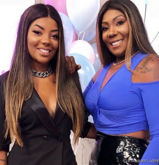 Confira! Mãe de Ludmilla conta que já parou em hospital após ler mensagens sobre a filha Confira! Mãe de Ludmilla conta que já parou em hospital após ler mensagens sobre a filha