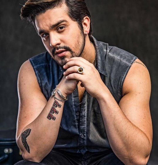 Luan Santana lança EP Luan Santana lança EP