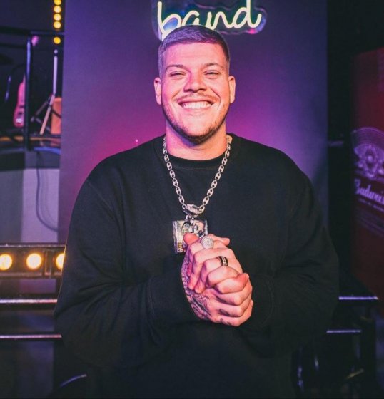 Novidades! Ferrugem prepara álbum novo e quer promover uma experiência aos fãs Novidades! Ferrugem prepara álbum novo e quer promover uma experiência aos fãs
