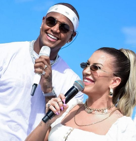 Léo Santana afirma que casará com Lore Improta em 2021 Léo Santana afirma que casará com Lore Improta em 2021