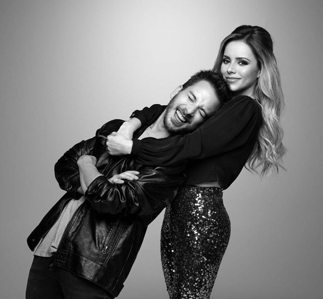 Sandy & Junior liberam mais um vídeo da turnê [Sandy & Junior liberam mais um vídeo da turnê