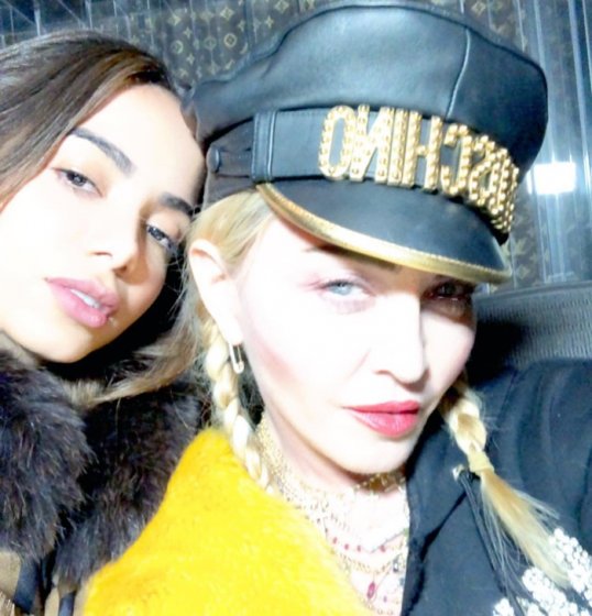 Anitta posta foto com Madonna e público questiona sobre colaboração Anitta posta foto com Madonna e público questiona sobre colaboração
