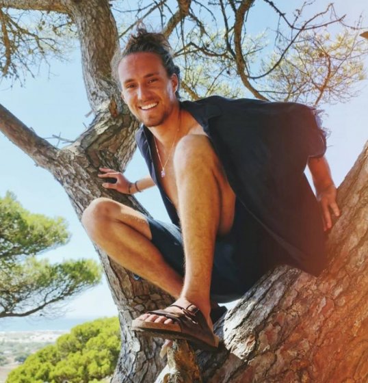 Vitor Kley lança clipe da música: “Ainda Bem Que Chegou” Vitor Kley lança clipe da música: “Ainda Bem Que Chegou”
