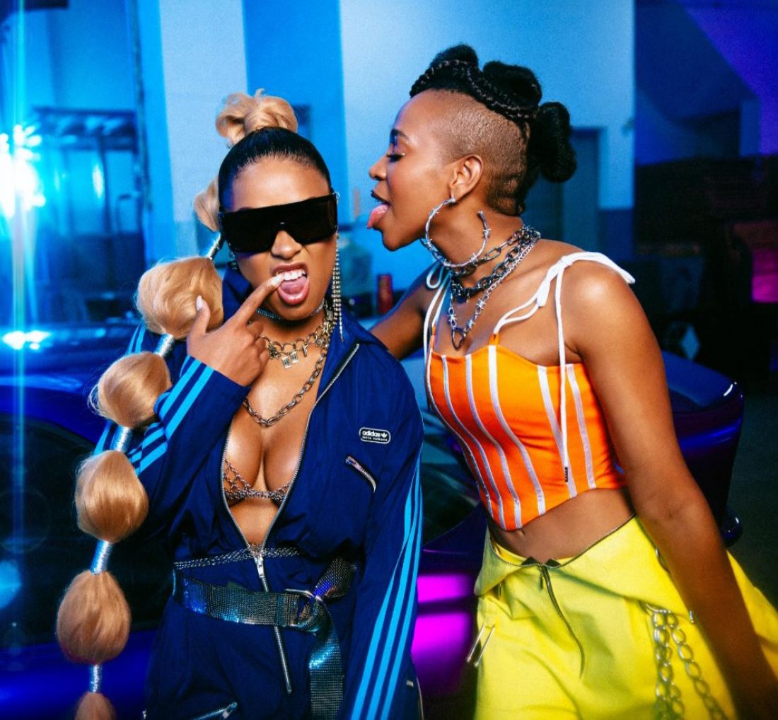 MC Rebecca e Karol Conka lançam clipe de [MC Rebecca e Karol Conka lançam clipe de