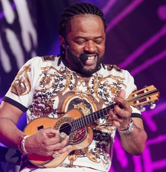 Xande de Pilares lança video de “O X da questão / Trilha do amor”, com Mumuzinho e Tiee Xande de Pilares lança video de “O X da questão / Trilha do amor”, com Mumuzinho e Tiee