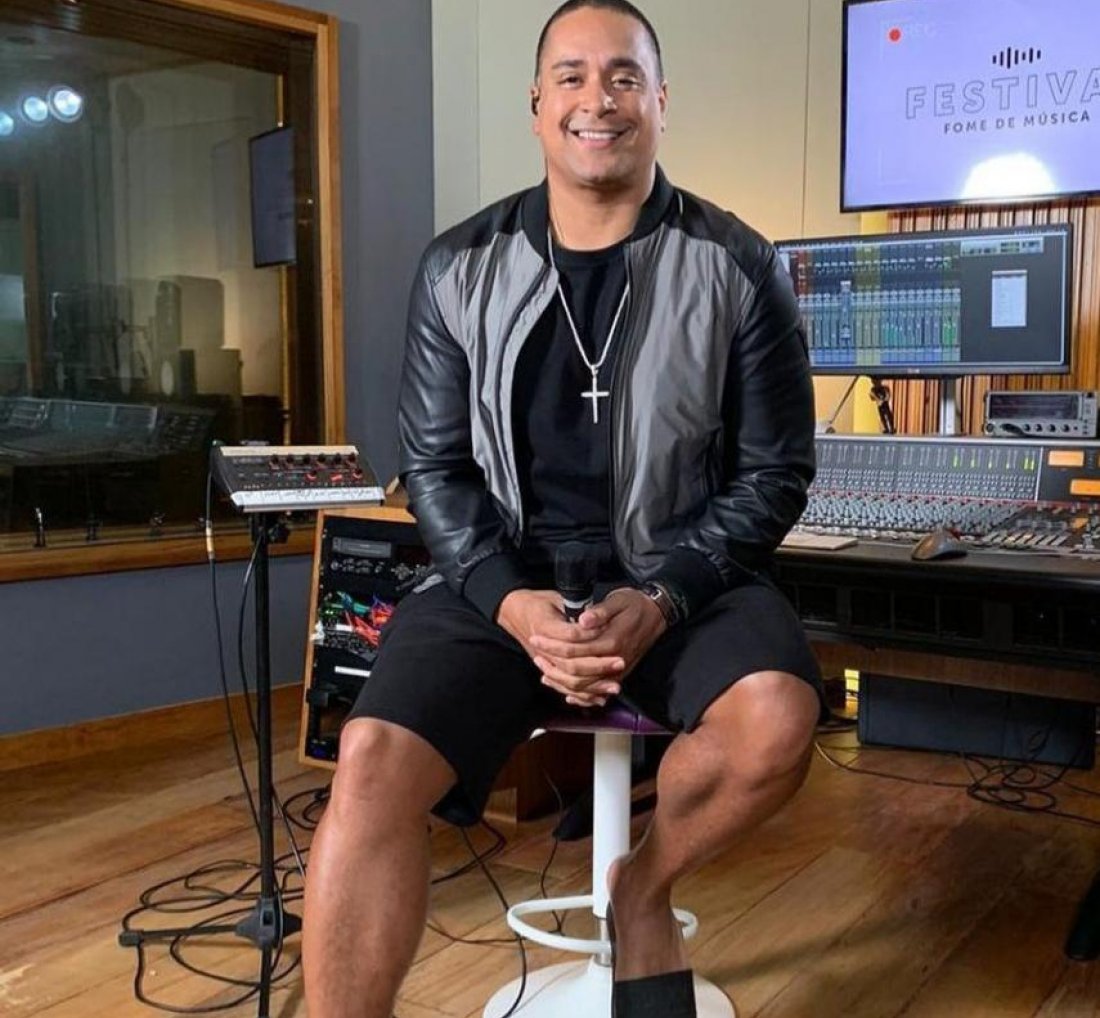 Xanddy revela que descobriu que cantava errado [Xanddy revela que descobriu que cantava errado