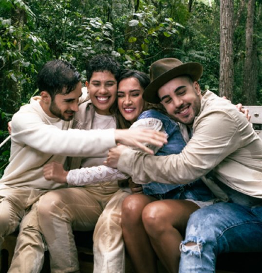 Ana Gabriela e Melim lançam clipe da música: “Não Te Largo, Não Te Troco”