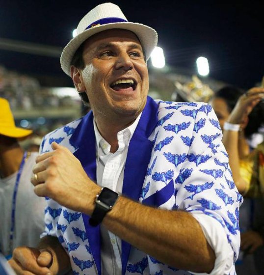 O prefeito do Rio de janeiro Eduardo Paes fala sobre Carnaval em Julho: 