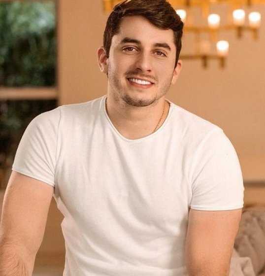 Jonas Esticado prepara lançamento de single e EP Jonas Esticado prepara lançamento de single e EP