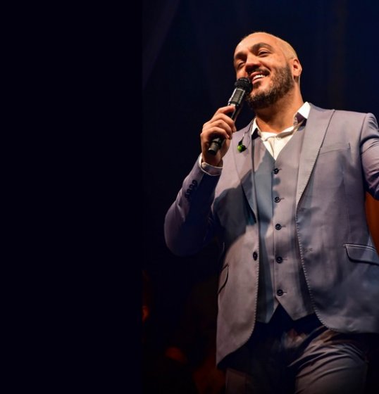 Belo anuncia shows na Bahia e celebra aceitação da nova música Belo anuncia shows na Bahia e celebra aceitação da nova música