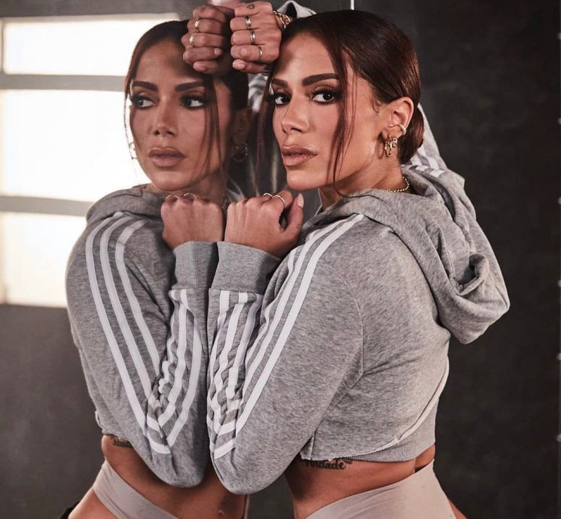 [Anitta divulga prévia de música nova: 