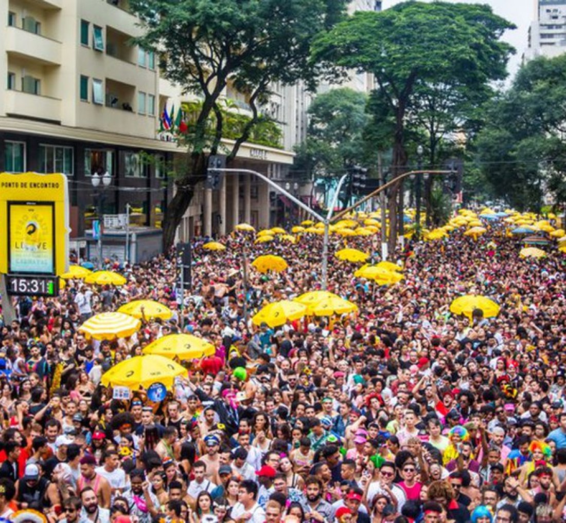 [Prefeitura de São Paulo cancela Carnaval de rua, mas mantém o desfile das escolas de sambas ]