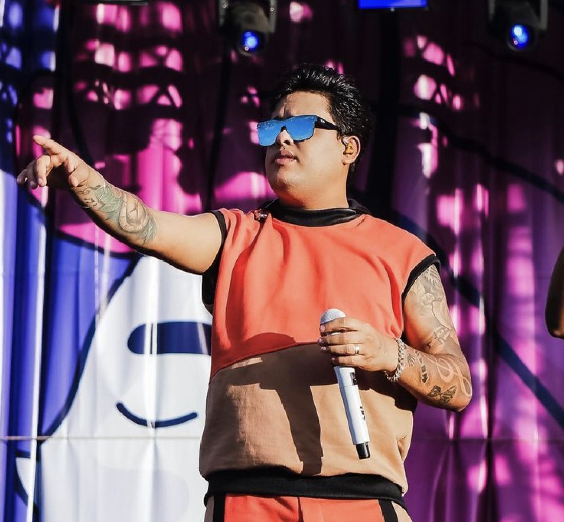 Thiago Aquino promete noite [Thiago Aquino promete noite