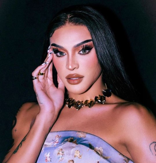 Lançamento! Pabllo Vittar confirma gravação de clipe novo Lançamento! Pabllo Vittar confirma gravação de clipe novo