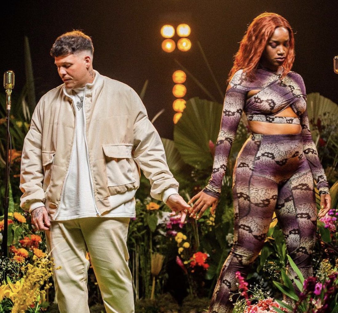 Ferrugem e Iza lançam música juntos:  [Ferrugem e Iza lançam música juntos: