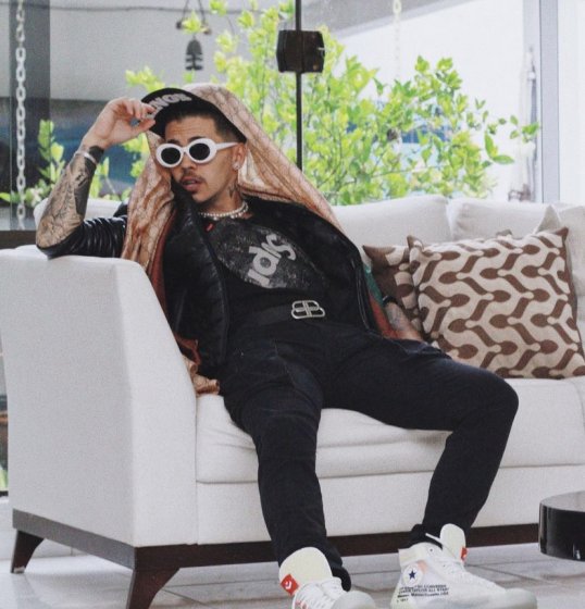 Saiba mais! Biel tatua o rosto da filha na perna Saiba mais! Biel tatua o rosto da filha na perna