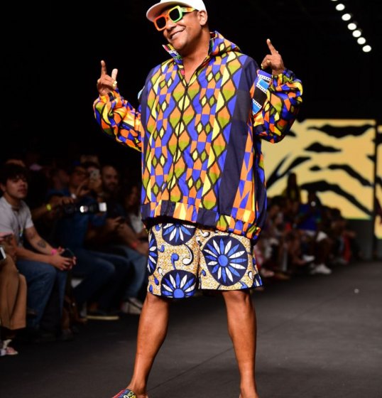 Márcio Victor desfila no São Paulo Fashion Week