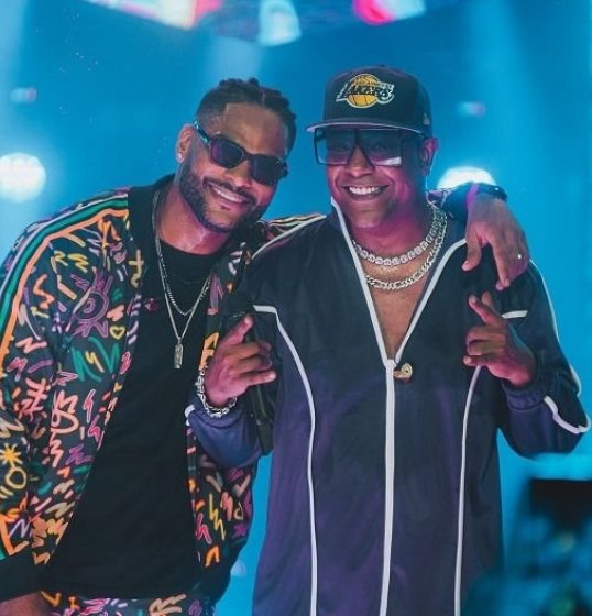 Márcio Victor e Tony Salles cantam juntos pela primeira vez Márcio Victor e Tony Salles cantam juntos pela primeira vez