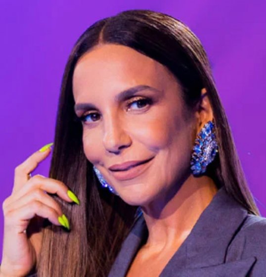 Ivete surpreende fãs fazendo participações por Salvador neste domingo