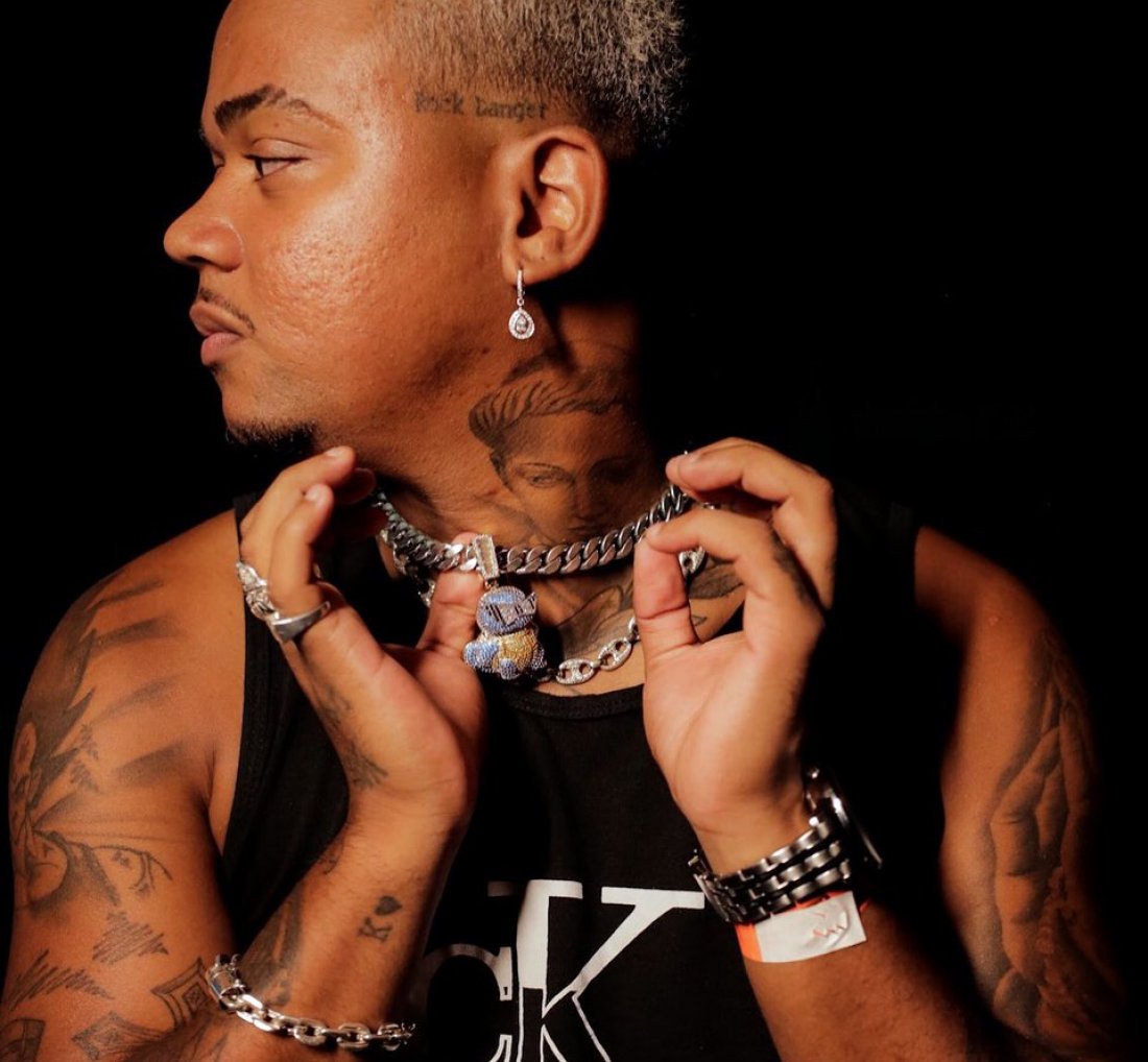 Notícia - Rapper Major RD tem cordão roubado em show e oferece R$ 10 ...