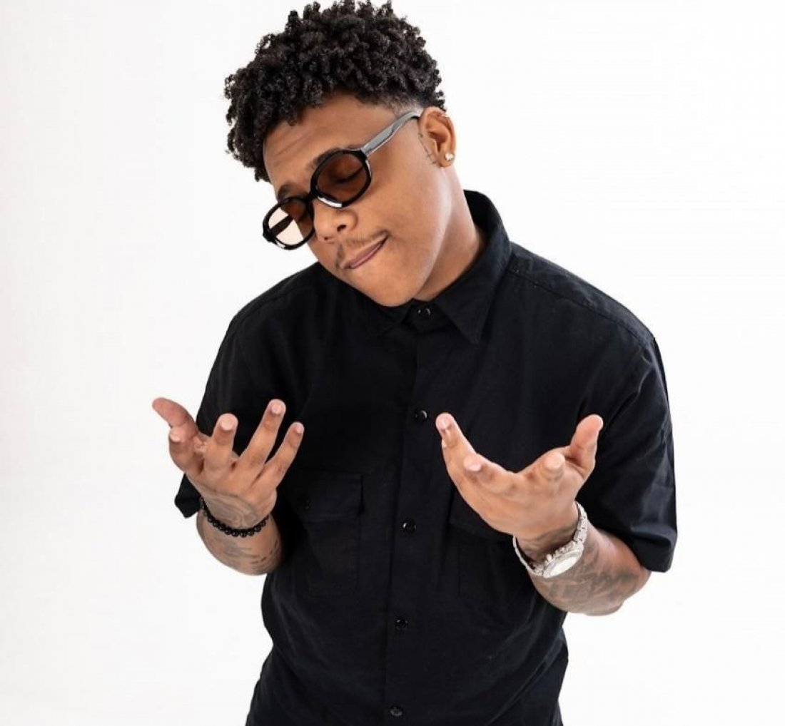 Ítalo Melo lança [Ítalo Melo lança