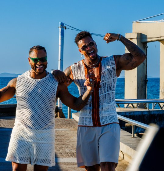 Tony Salles e Leo Santana gravam clipe juntos em Salvador; assista Tony Salles e Leo Santana gravam clipe juntos em Salvador; assista