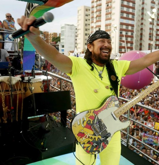 Camaleão esgota abadás do domingo de Carnaval Camaleão esgota abadás do domingo de Carnaval