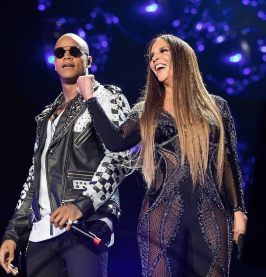Léo Santana confirma participação de Ivete Sangalo no Baile da Santinha Léo Santana confirma participação de Ivete Sangalo no Baile da Santinha