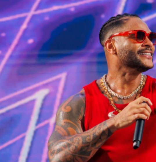 'Fazer um carnaval lindo e inesquecível' Tony Salles fala sobre carnaval com Parangolé 'Fazer um carnaval lindo e inesquecível' Tony Salles fala sobre carnaval com Parangolé