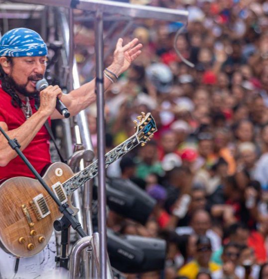 Banda Teto Preto sofre censura em festival de música em Brasília - Mobile