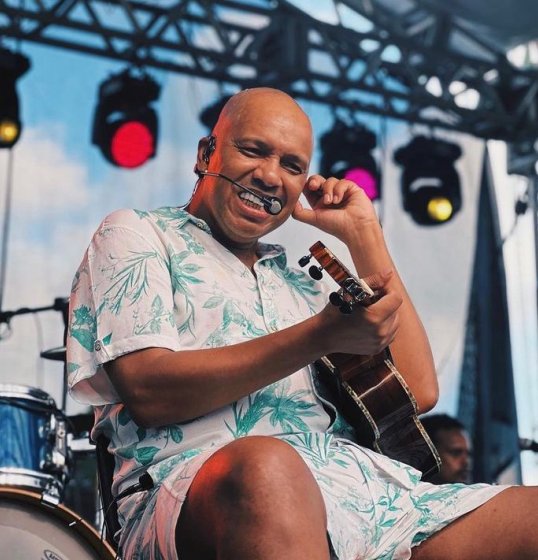 Anderson Leonardo, vocalista do Moleto, é transferido para UTI sem previsão de alta Anderson Leonardo, vocalista do Moleto, é transferido para UTI sem previsão de alta
