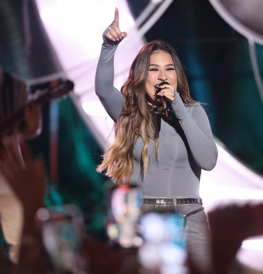 Simone Mendes emplaca seu novo single “Mulher Foda” no Top 50 do Spotify Brasil Simone Mendes emplaca seu novo single “Mulher Foda” no Top 50 do Spotify Brasil