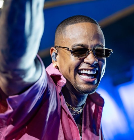 Do PaGGodão ao PaGGodin: Léo Santana trará releituras de sucessos da música baiana para o Centro de Convenções Do PaGGodão ao PaGGodin: Léo Santana trará releituras de sucessos da música baiana para o Centro de Convenções