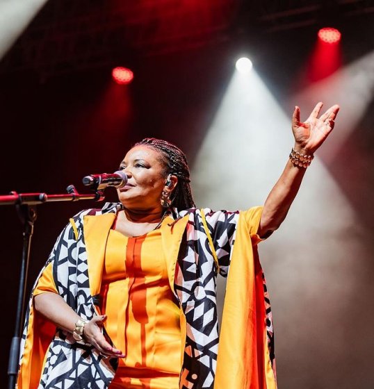 Clássicos de Margareth Menezes dos anos 80 e 90 chegam ao streaming Clássicos de Margareth Menezes dos anos 80 e 90 chegam ao streaming