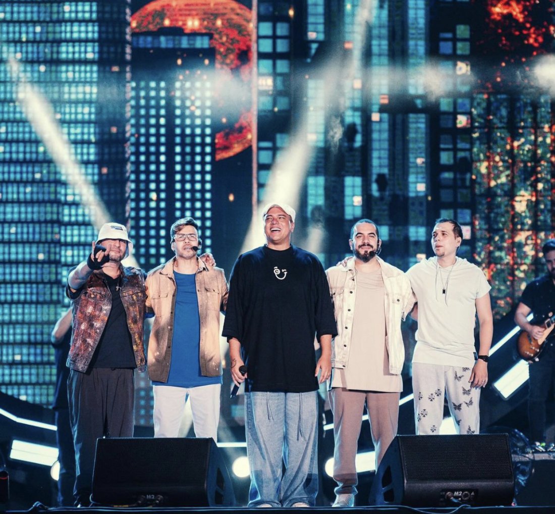 Público de Salvador esgota ingressos para a festa  [Público de Salvador esgota ingressos para a festa