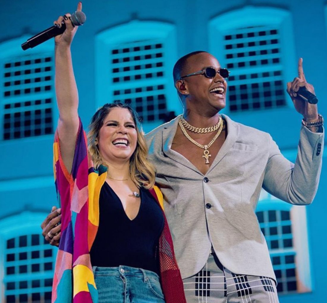 Marília Mendonça lança  [Marília Mendonça lança