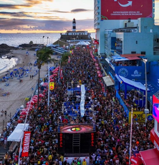 [Fuzuê e Furdunço abriram a contagem regressiva para o Carnaval de Salvador]