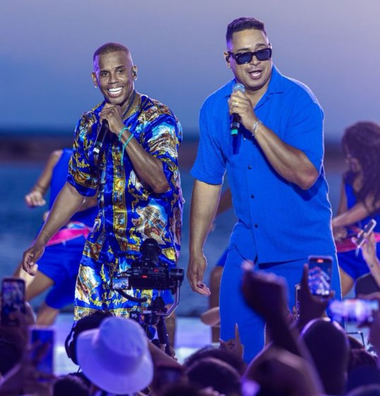 Pagod’art e Xanddy Harmonia lançam ‘Alongadinha’, novo hit do pagode baiano Pagod’art e Xanddy Harmonia lançam ‘Alongadinha’, novo hit do pagode baiano