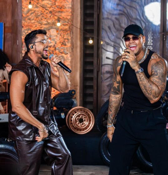 [Parangolé lança clipe de 